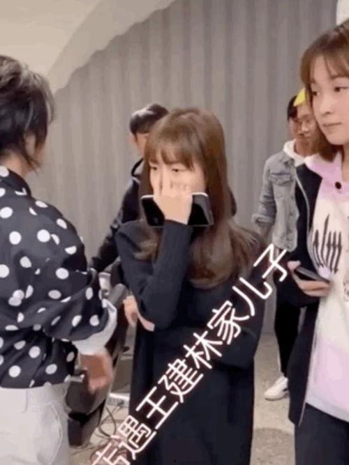 娱乐吃瓜女朋友,吃瓜女友们的幕后故事